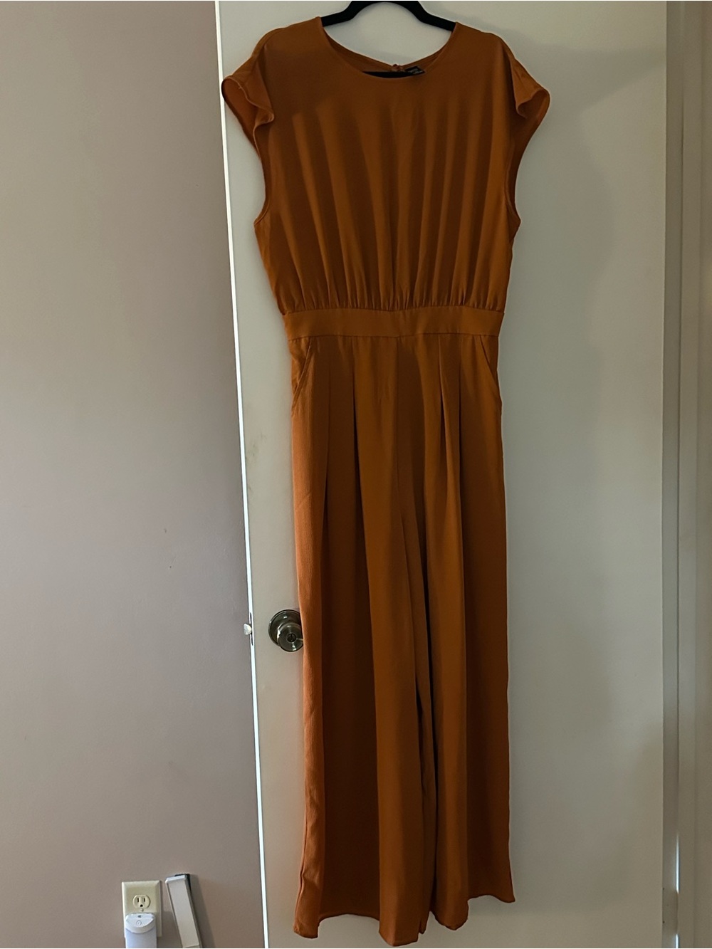 Emery Rose Wide-Leg Jumpsuit in Rust Brown